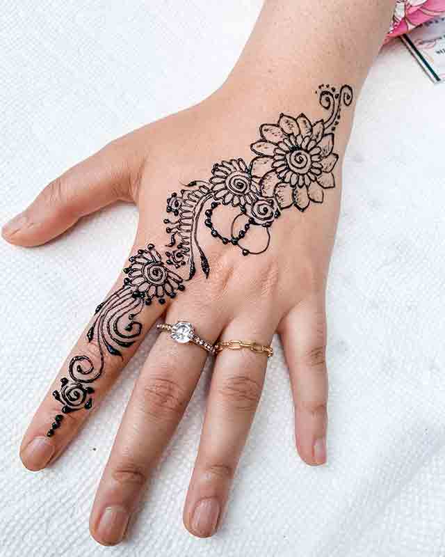 Arabic-Hand-Tattoo-(3)