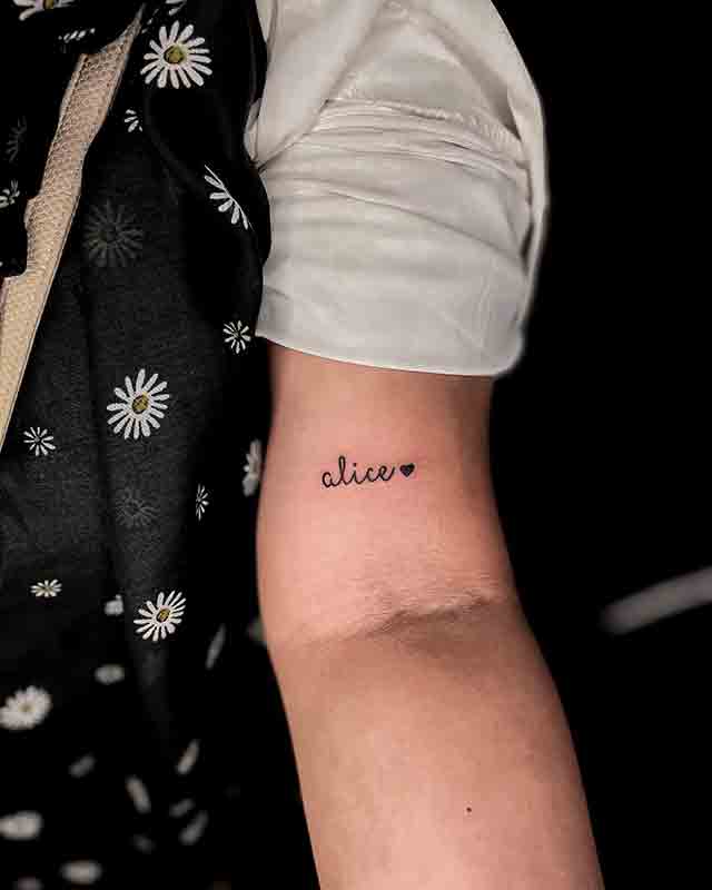 Arm-Name-Tattoos-For-Women-(1)