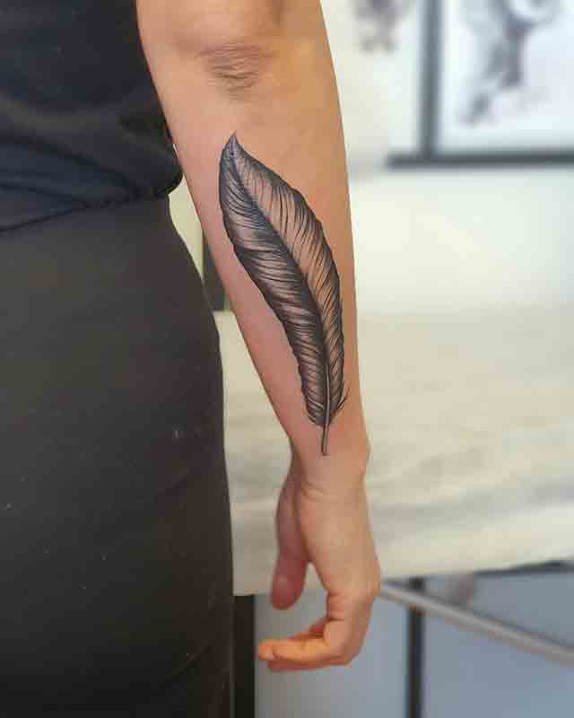 Black-Feather-Tattoo-(3)