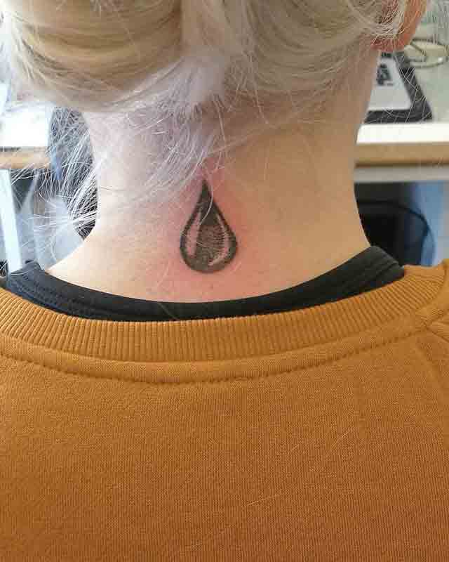 Black-Teardrop-Tattoo-(8)