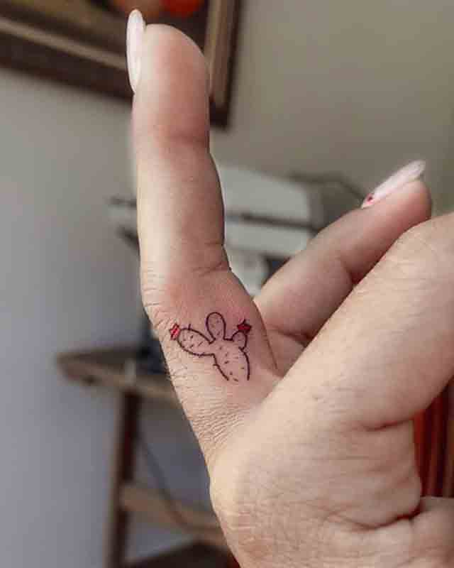 Cactus-Finger-Tattoos-For-Women-(2)