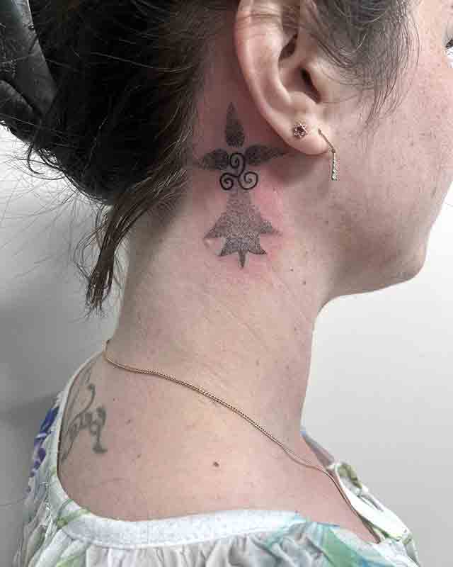 Celtic-Neck-Tattoos-(1)