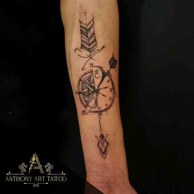 Clock-Tattoo-Drawing-(3)