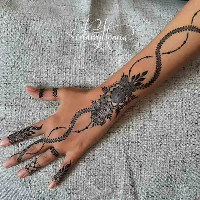 Cool-Henna-Tattoos-(3)