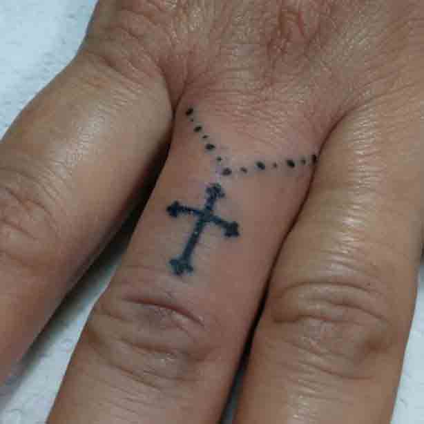 Cross-Small-Finger-Tattoos-For-Men-(3)