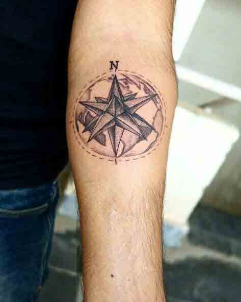 Dotwork-Compass-Tattoo-(1)