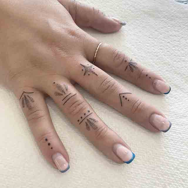 Dotwork-Finger-Tattoo-(3)