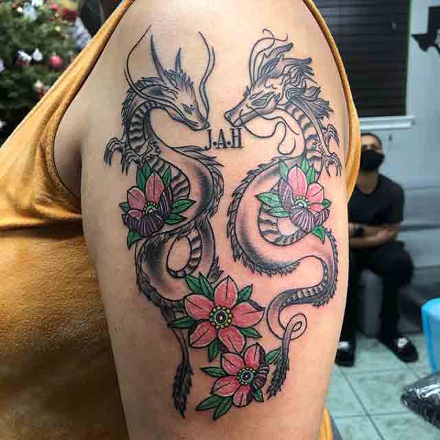 Dragon-Arm-Tattoos-For-Women-(2)