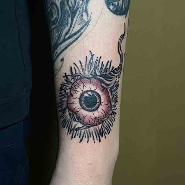 Eyeball-Tattoos-On-Arm-(2)