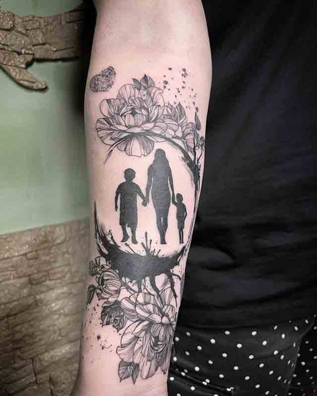 Family-Tattoos-On-Arm-For-Men-(3)
