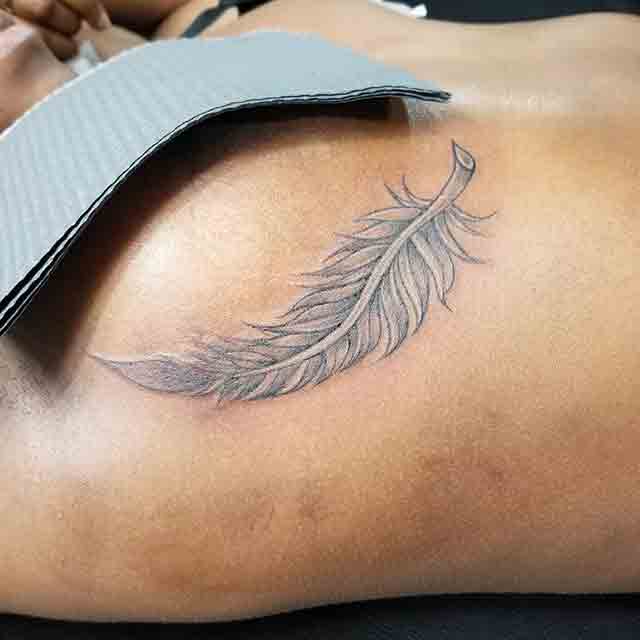 Feather-Tattoos-For-Women-(3)