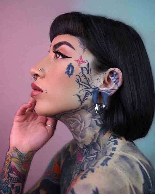 Feminine-Cute-Face-Tattoos-(2)