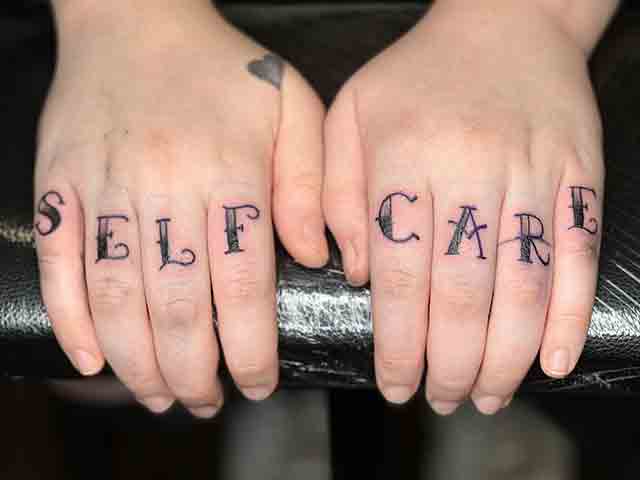 Finger-Word-Tattoos-For-women-(1)