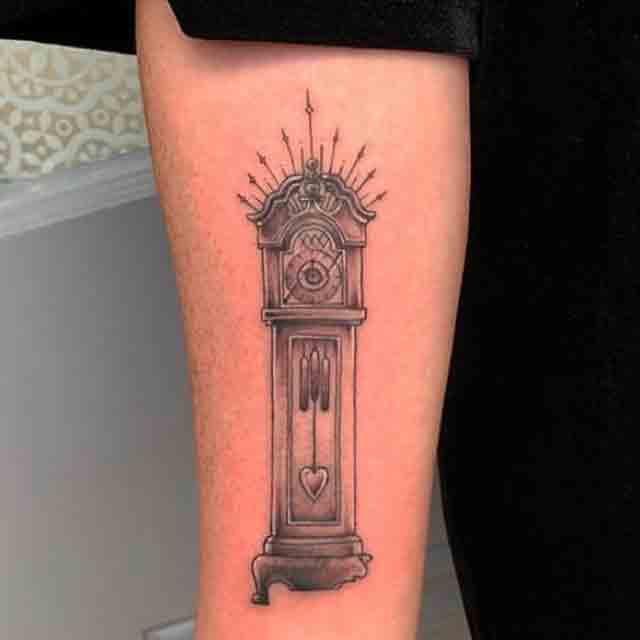 Grandfather-Clock-Tattoo-(3)