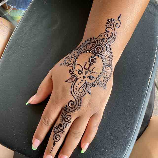 Heres Everything You Need To Know About Henna Tattoos