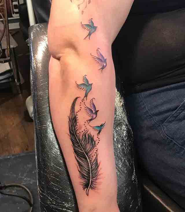 Hummingbird-Feather-Tattoo-(2)