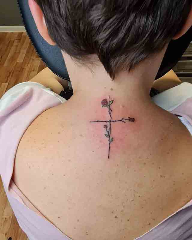 Minimalism-Neck-Tattoo-(1)