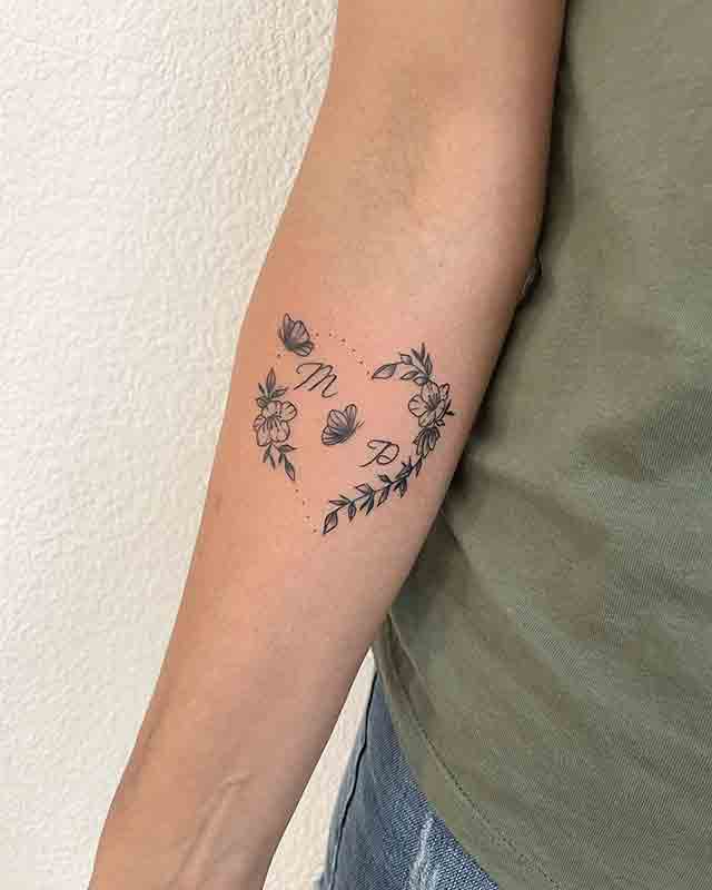 Minimalist-Arm-Tattoos-For-Women-(2)