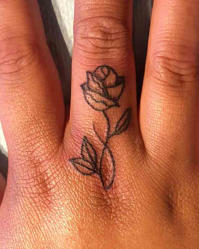 Rose-Finger-Tattoos-For-Men-(1)