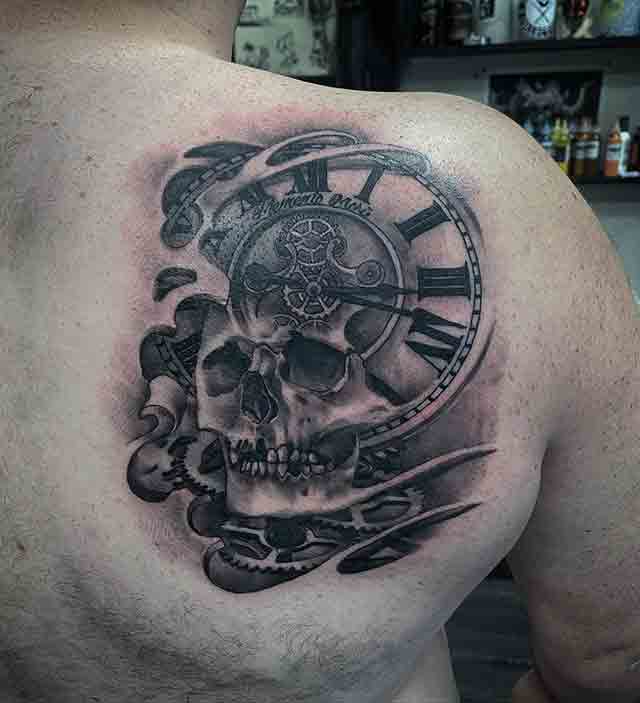 Shoulder-Clock-Tattoo-(3)