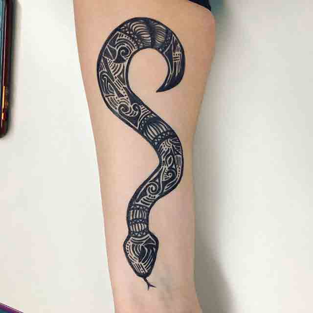Simple-Snake-Henna-Tattoo-(2)