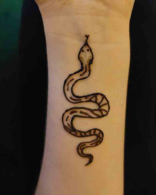 Simple-Snake-Henna-Tattoo-(3)