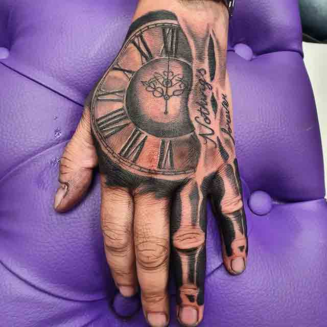 Skeleton-Finger-Tattoos-For-Men-(1)