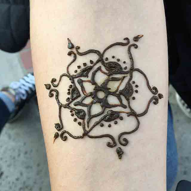 Small-Henna-Tattoo-(2)