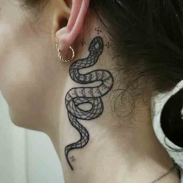 Snake-Neck-Tattoo-(1)