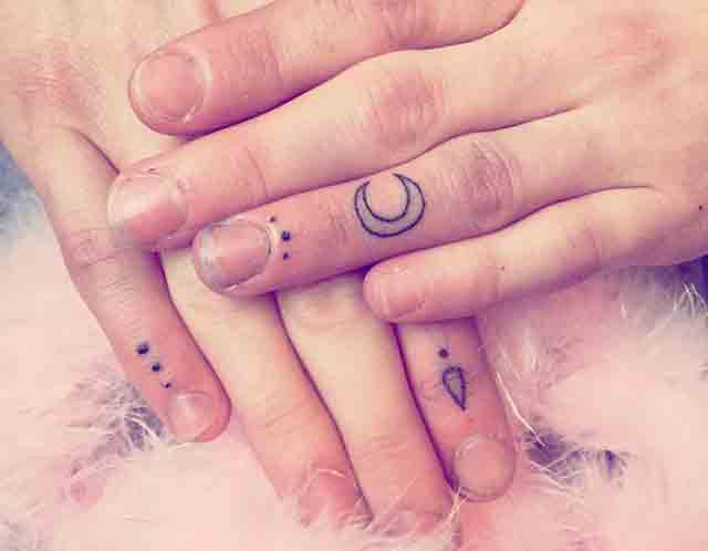 Teardrop-Finger-Tattoo-(10)