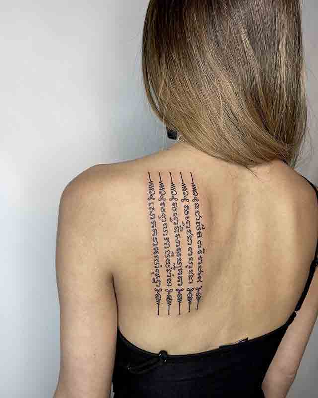 Thai-Unalome-Tattoo-(1)