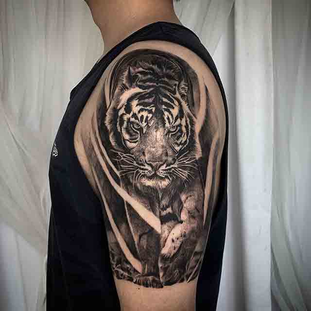 Tiger-Tattoos-For-Men-On-Arm-(1)