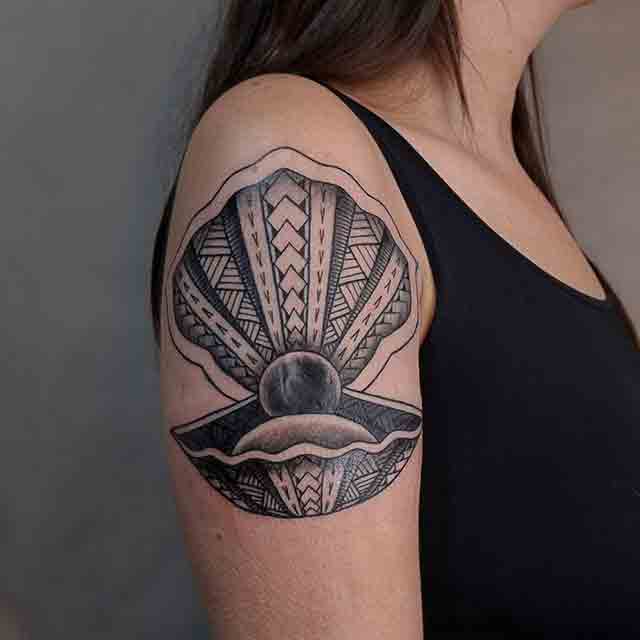 Tribal-Arm-Tattoos-For-Women-(3)