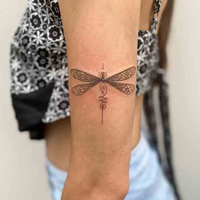 Unalome-Dragonfly-Tattoo-(3)