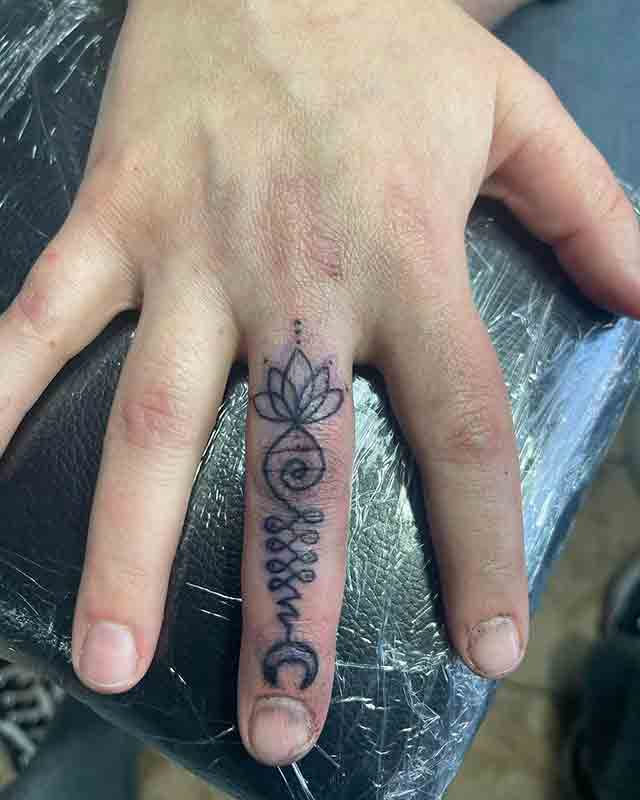 Unalome-Lotus-Finger-Tattoo-(2)