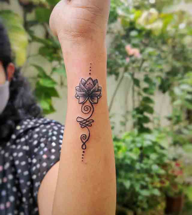 Unalome-Lotus-Wrist-Tattoo-(3)