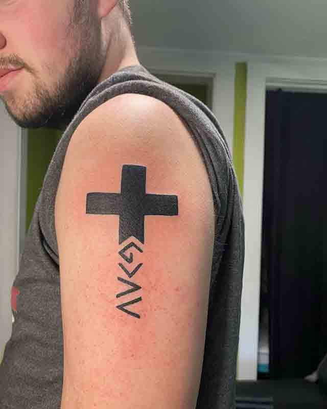 Christian-Symbol-Tattoos-(3)