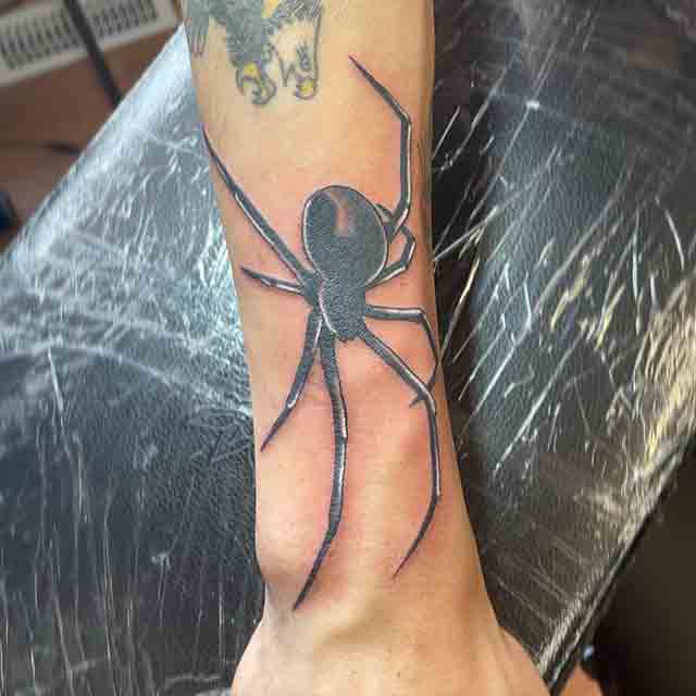 Hand-Spider-Tattoo-(2)
