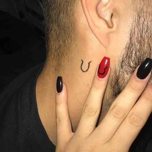 Lil-Peep-Horseshoe-Tattoo-(1)