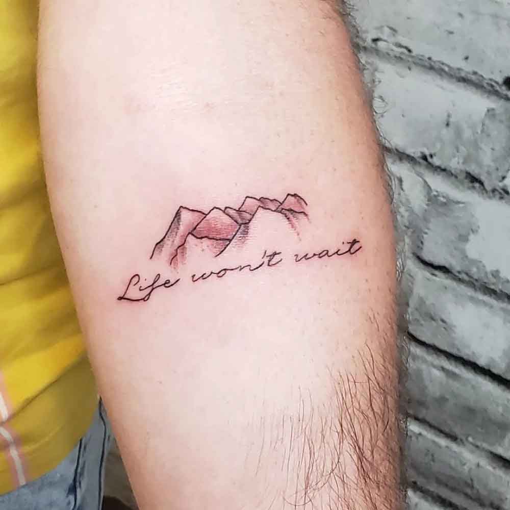 Minimal Mountain Tattoo 1