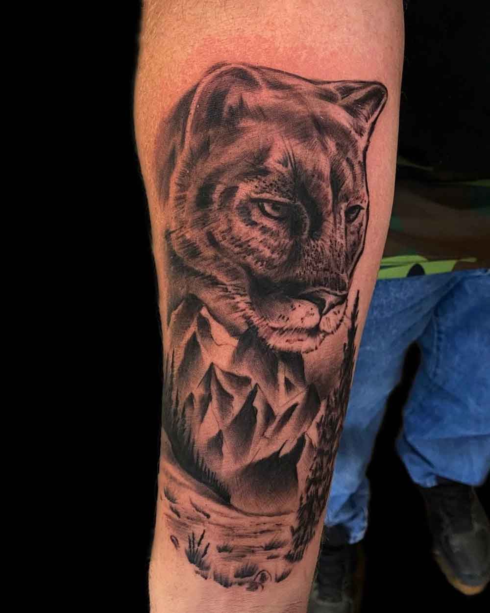 The Line Defined Tattoo  Mountain Lion Totem for Alexa animalspirit  mountainlion floraltattoo rosetattoo tattooedladies blacktattoos  btattooing onlythedarkest FORMink linework tattooisart blxckink  blackwork blackworkerssubmission 