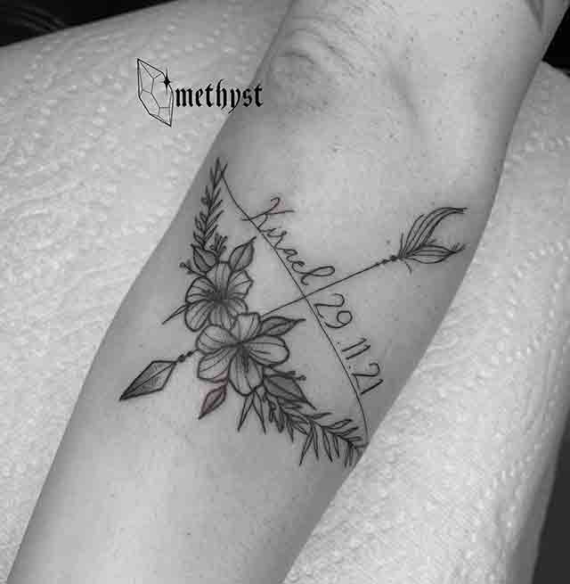 Sagittarius-Birth-Flower-Tattoo-(2)