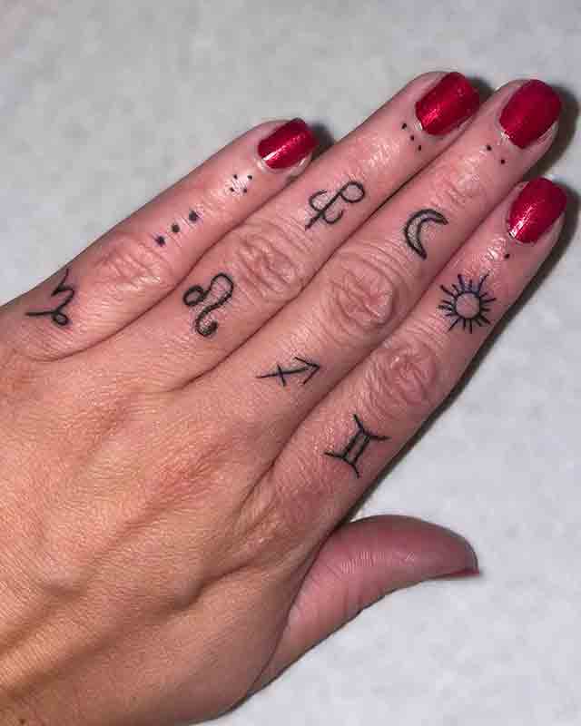Sagittarius-Finger-Tattoo-(3)