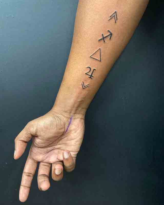 Sagittarius-Fire-Sign-Tattoos-(2)