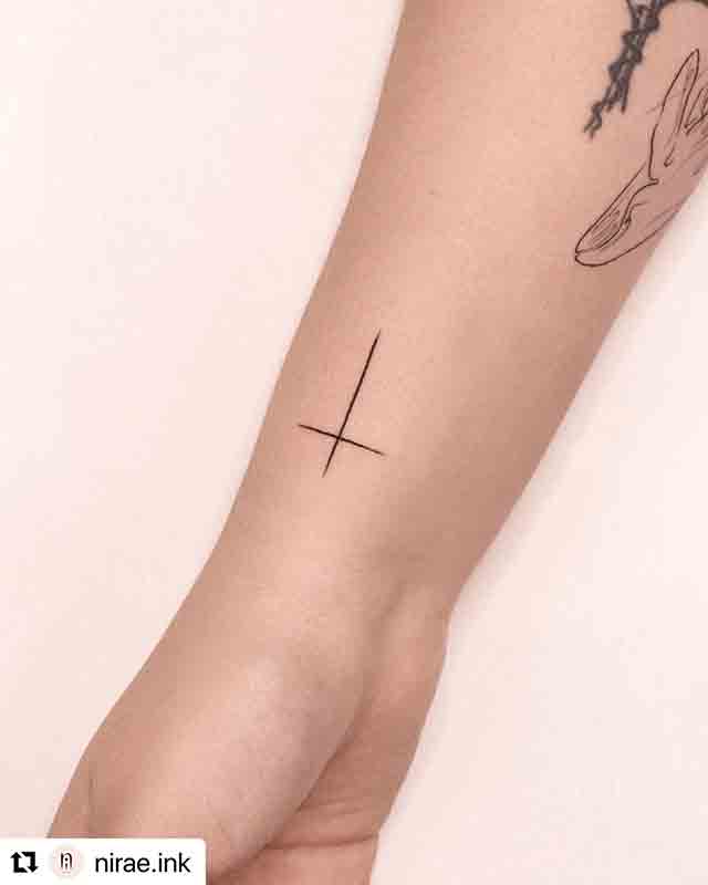 Simple-Christian-Tattoos-(1)
