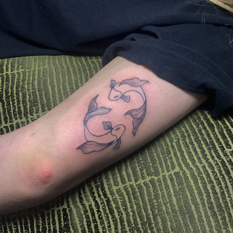 Traditional Pisces Tattoo 4