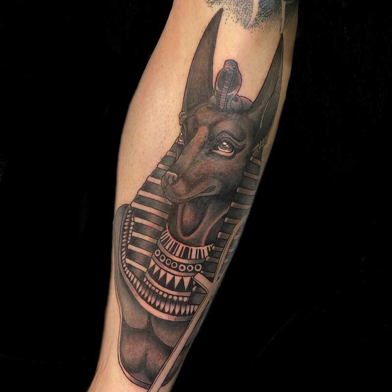 anubis-pyramid-tattoo-3