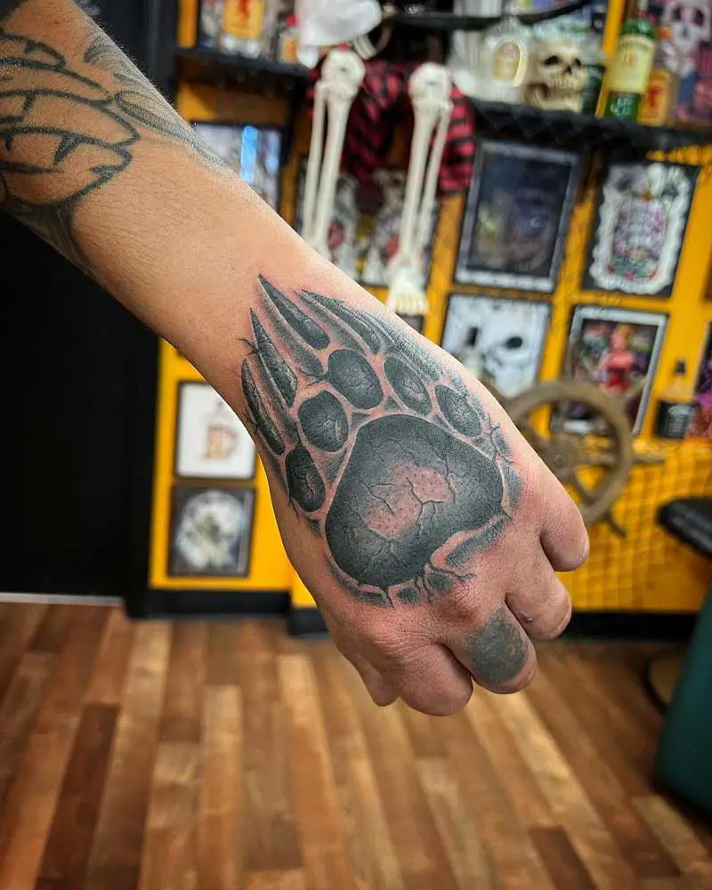 bear-paw-print-tattoo-1