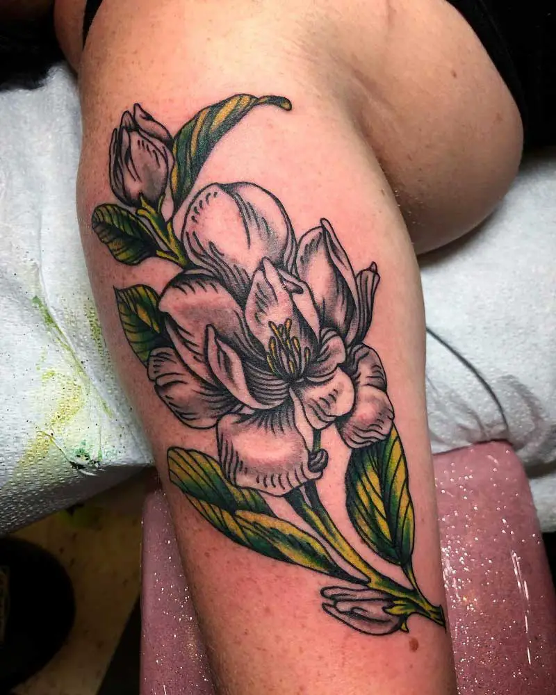 blackwork-magnolia-tattoo-2