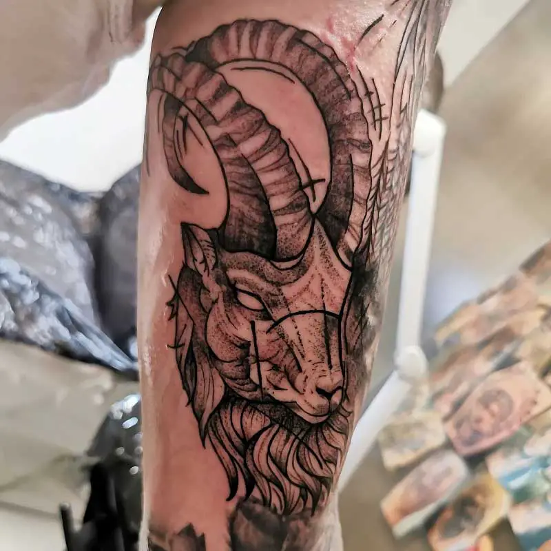 capricorn-tattoo-greek-3